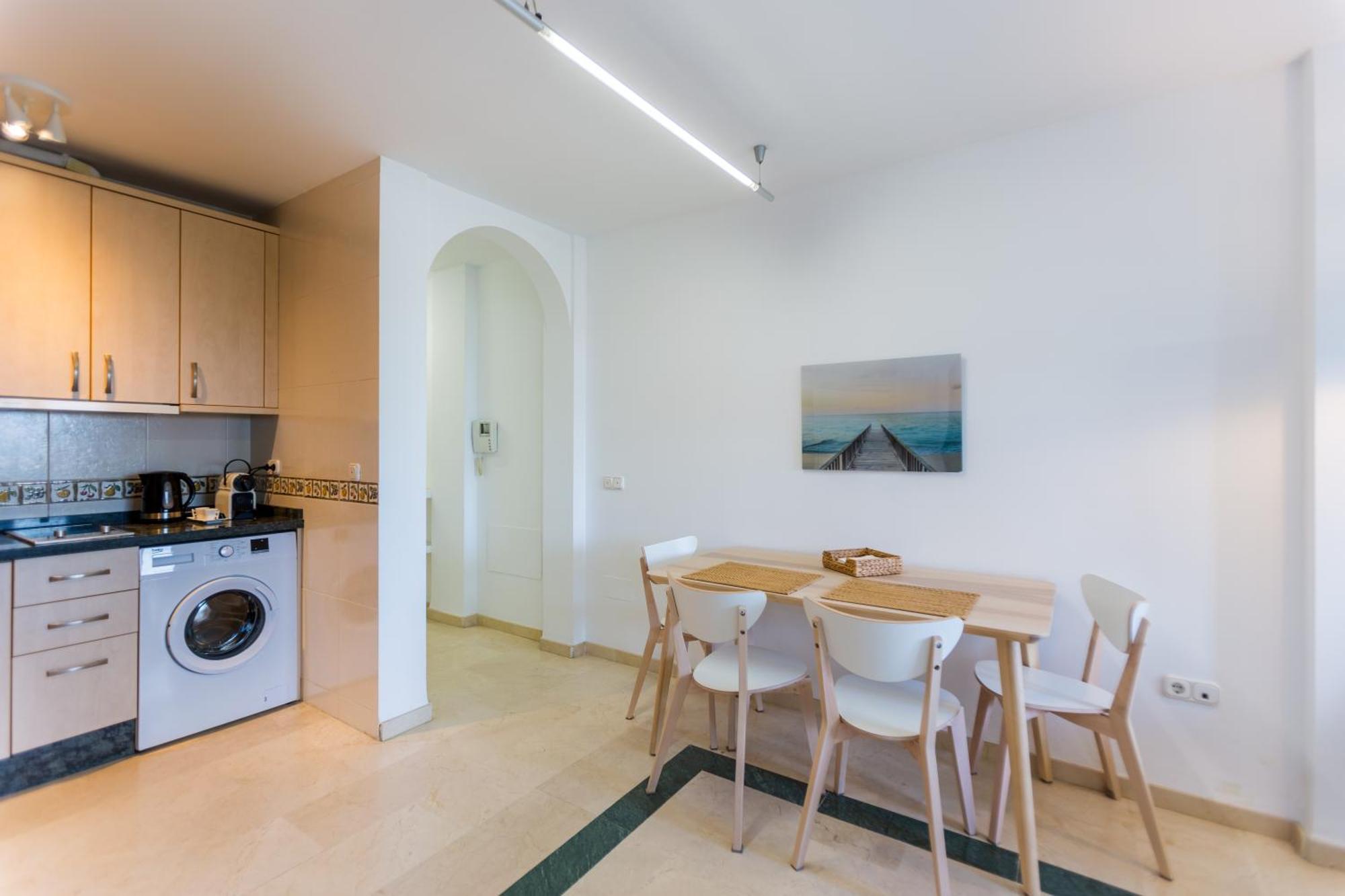 Bonito Apartamento En Primera Linea De Playa 埃斯特波纳 外观 照片