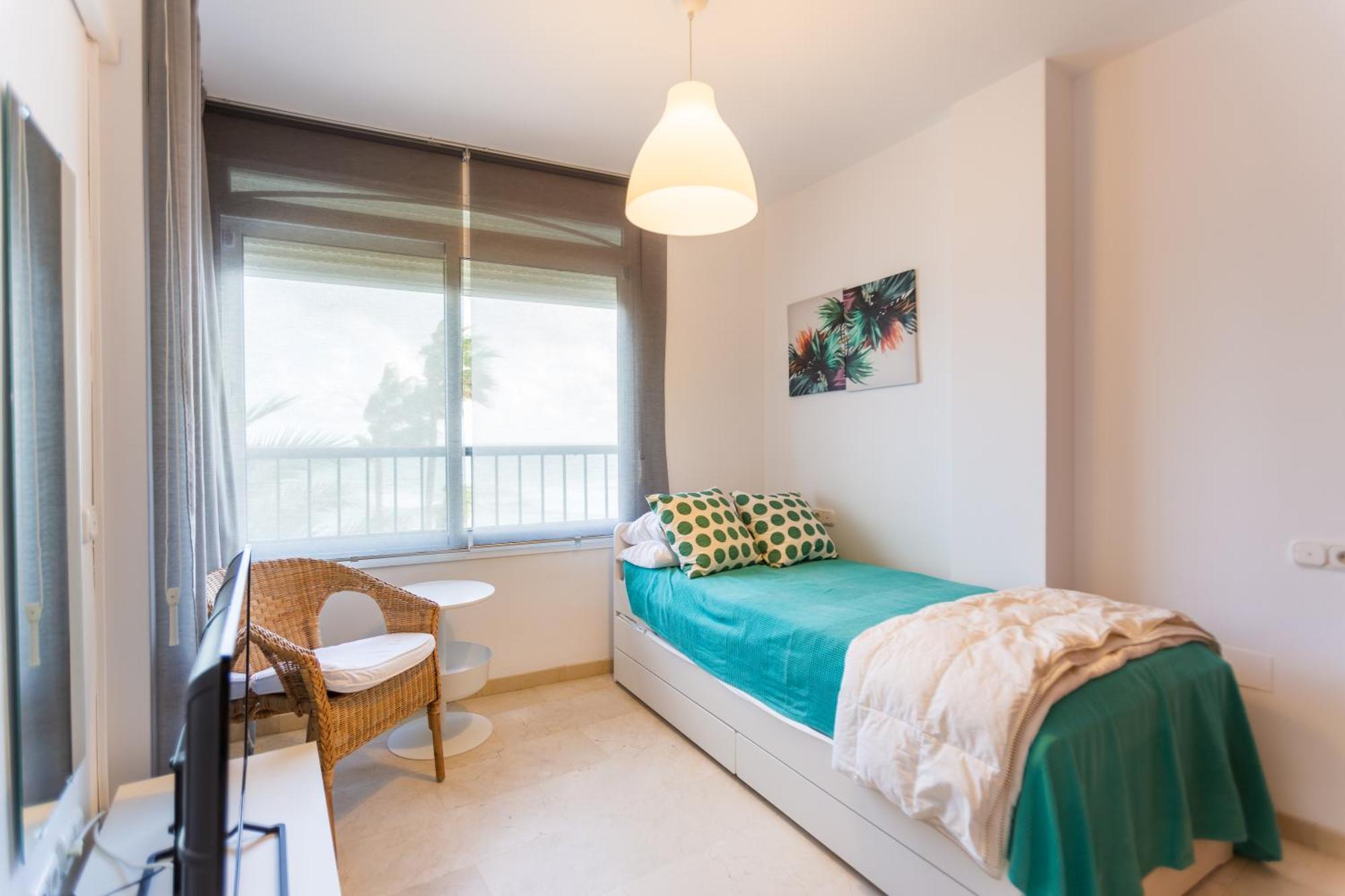 Bonito Apartamento En Primera Linea De Playa 埃斯特波纳 外观 照片